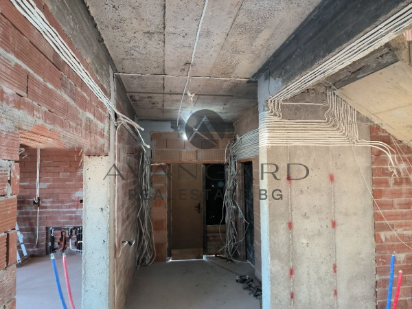 Two -storey house between Markovo and Champion!