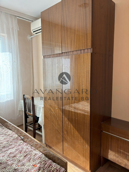THREE BEDROOM FURNISHED! REAL SQUARE! SUNRISE