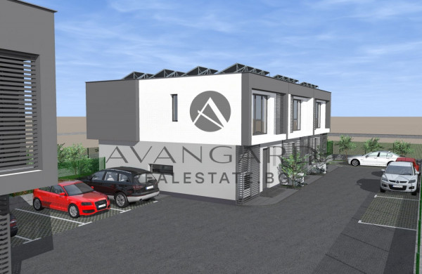 HOUSE WITH YARD AND PARKING SPACE