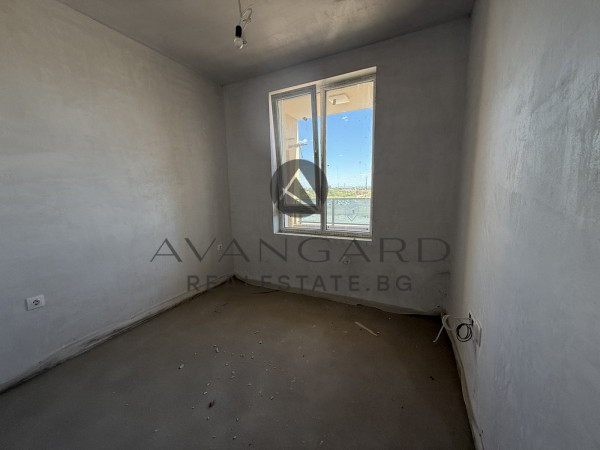 In front of Act16! Two -bedroom apartment! Smirnenski!