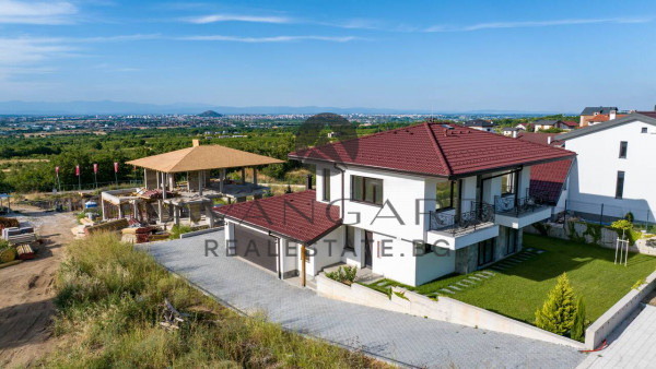 HOUSE WITH ACT 16 MARKOVO