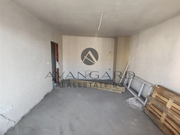 THREE-ROOM APARTMENT IN FRONT OF ACT 16