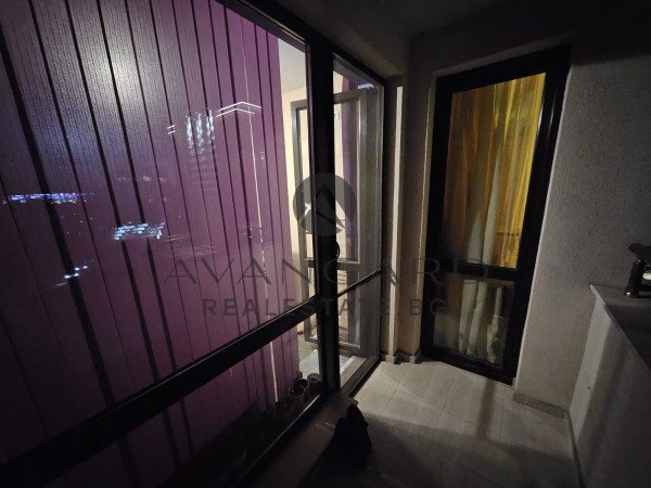 Двустаен с възможност за закупуване на паркомясто !