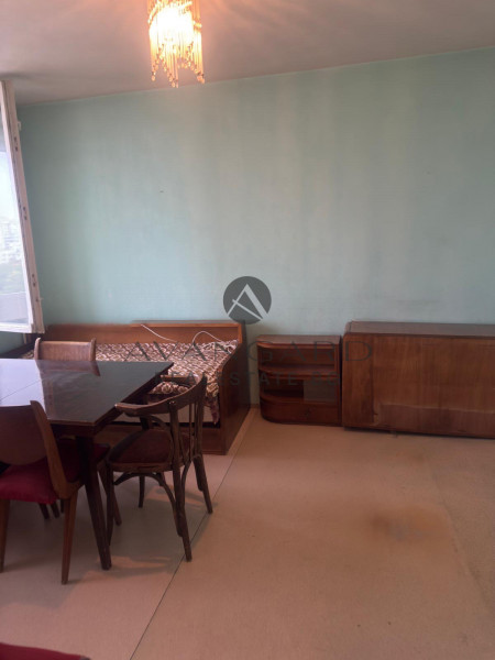 Two -bedroom / real square footage