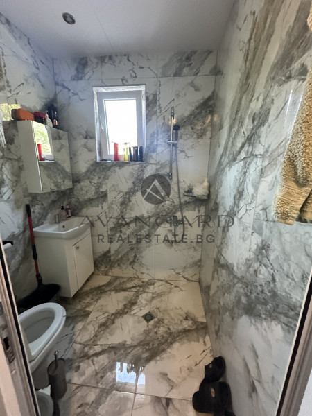 FOUR-ROOM APARTMENT WITH READY TENANTS!