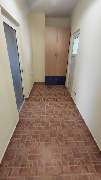 ДВУСТАЕН С ТРИ ОТДЕЛНИ СТАИ! СМИРНЕНСКИ