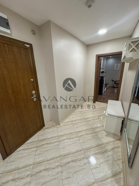 ТРИСТАЕН ОБЗАВЕДЕН С ВЪЗМОЖНОСТ ЗА ЗАКУПУВАНЕ НА ГАРАЖ/ У-ЩЕ Д. ТАЛЕВ