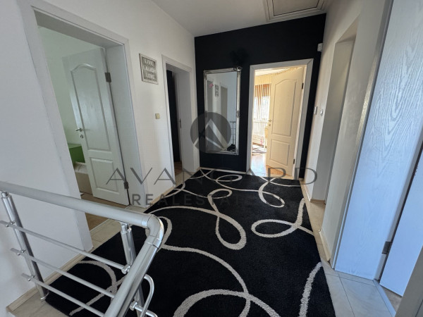 DETACHED LUXURY HOUSE WITH YARD IN OSTROMILA!!!