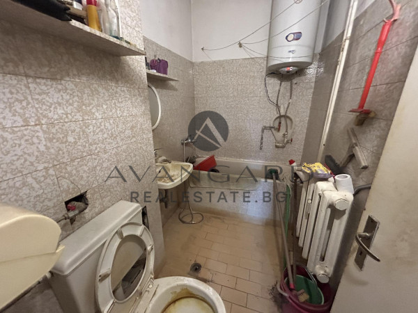 Three-room apartment / Thrace