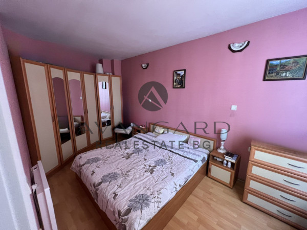 ТОП ЛОКАЦИЯ! ДВУСТАЕН АПАРТАМЕНТ / НОВОТЕЛА