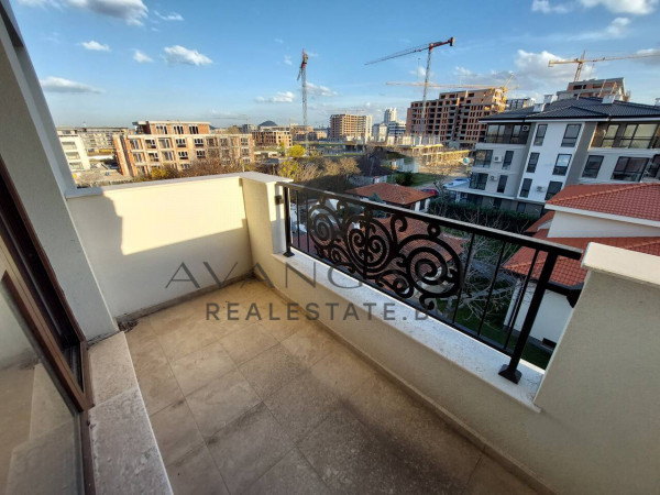 Four-room apartment with GARAGE AND PARKING PLACE ROWING BASE