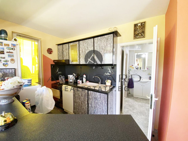 Тристаен апартамент Герджика