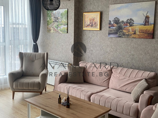 Luxury two -bedroom apartment to Mall Plovdiv