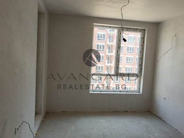 ДВУСТАЕН С АКТ16 КЮЧУК ПАРИЖ