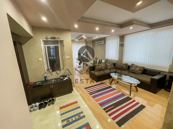 Two -bedroom apartment in the heart of Kyuchuk Paris !!!