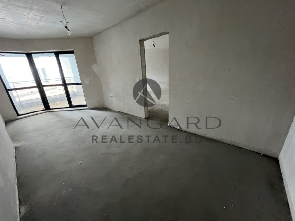 Spacious one -bedroom apartment to Mall Plovdiv
