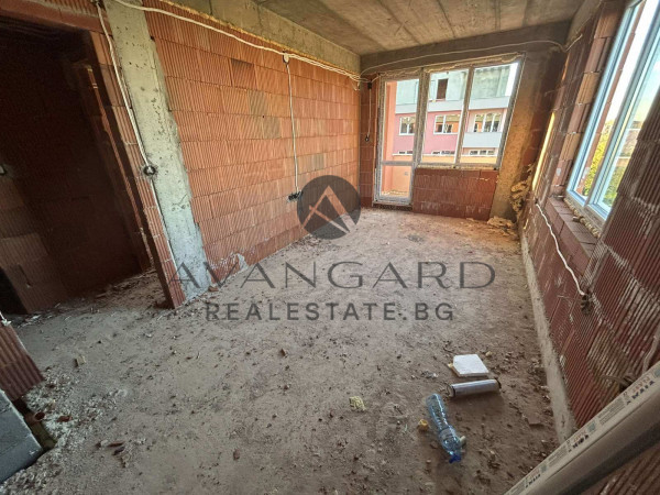 АКТ 14! Двустаен апартамент Остромила