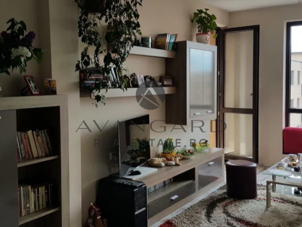 A three -bedroom furnished! Kyuchuk Paris!