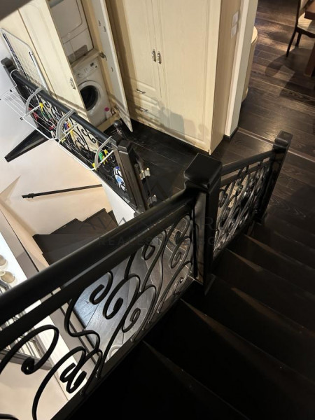 HOUSE WITH GARAGE IN THE OLD TOWN