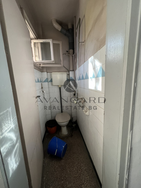 ЧЕТИРИСТАЕН С ВЪЗМОЖНОСТ ЗА ГАРАЖ  В КАМЕНИЦА 1