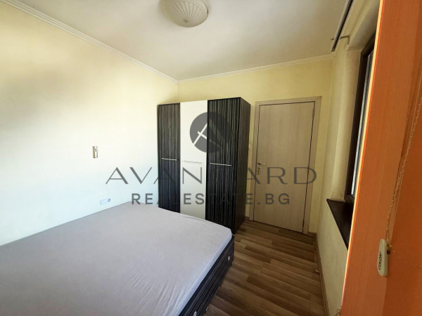 ДВУСТАЕН ОБЗАВЕДЕН! ЦЕНТЪР!