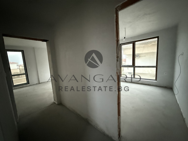 ДВУСТАЕН АПАРТАМЕНТ С АКТ16! ПРОСЛАВ!