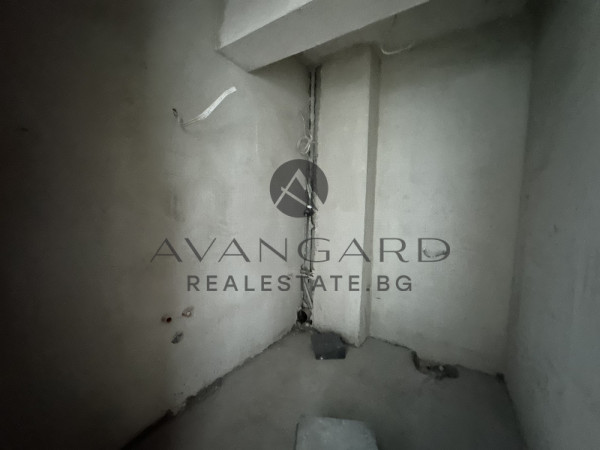 One -bedroom in front of Act16 / Lauta Park