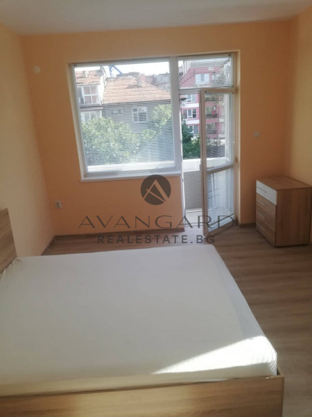 THREE BEDROOM !! FURNISHED !!  KAMENITSA 1