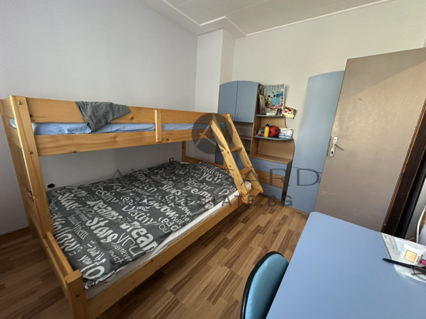 Spacious two -bedroom / real square footage / south exposure