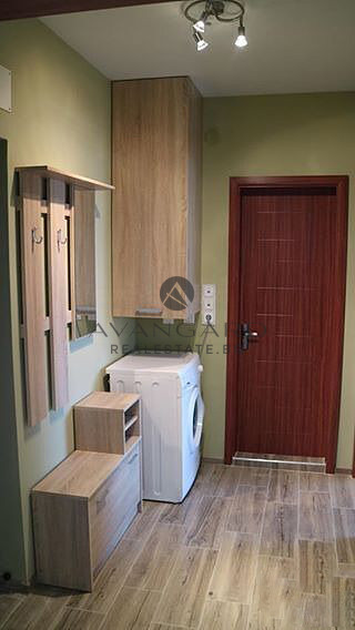 One bedroom with parking space in the price!