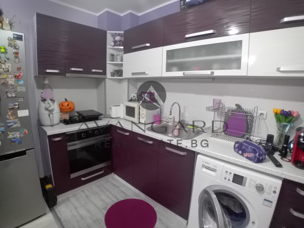 STYLISH THREE BEDROOM FURNISHED WITH PARKING SPACE in KYUCHUK PARIS!