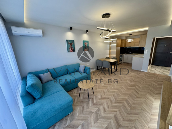 Luxury two -bedroom Hristo Smirnenski