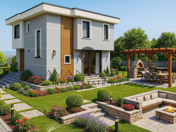 САМОСТОЯТЕЛНА ДВУЕТАЖНА КЪЩА С ДВОР с. Марково