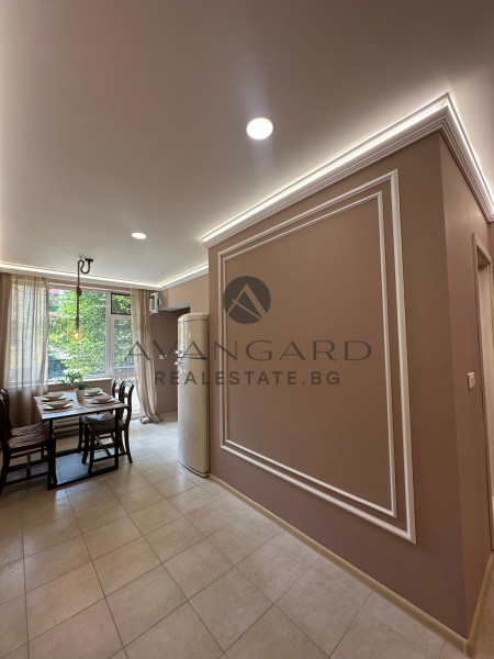 ТРИСТАЕН АПАРТАМЕНТ ДО ГРАДСКАТА ГРАДИНА