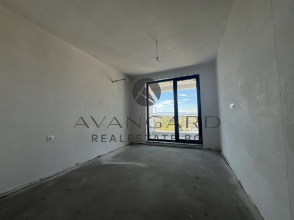 Three-room apartment / Karshiyaka