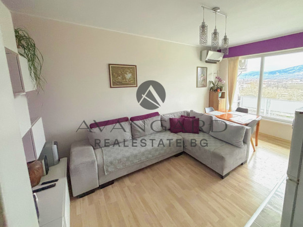 Furnished three -bedroom Hristo Smirnenski