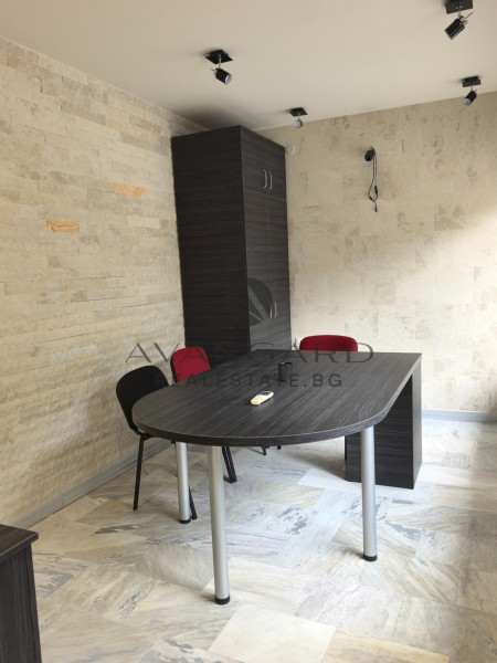 ОФИС / ВОДНАТА ПАЛАТА