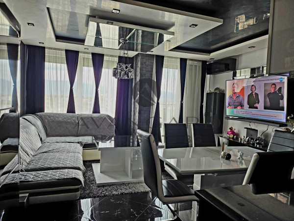 Furnished three-room apartment with parking space