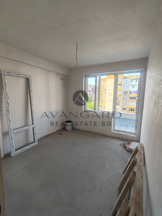 THREE-ROOM APARTMENT IN FRONT OF ACT 16