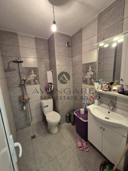 A two -bedroom apartment with parking space/ Okoomila