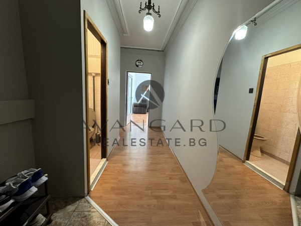 Spacious two -bedroom / real square footage / south exposure