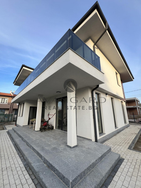 Two -storey house with act 16 / Belomorski