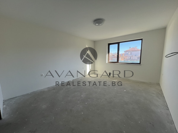 Detached two-story house with deed 16 in Krumovo