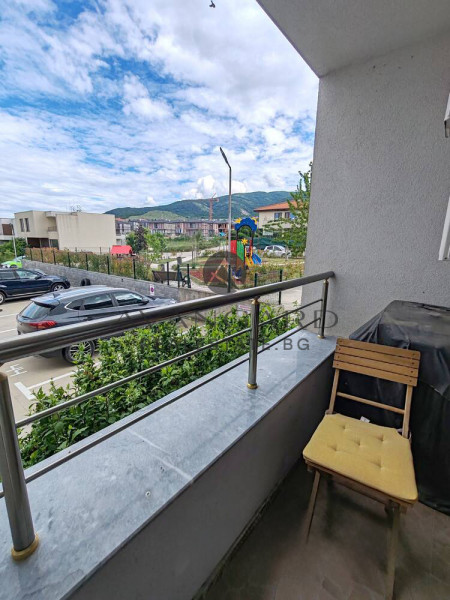 ДВУСТАЕН ОБЗАВЕДЕН/ МАРКОВО