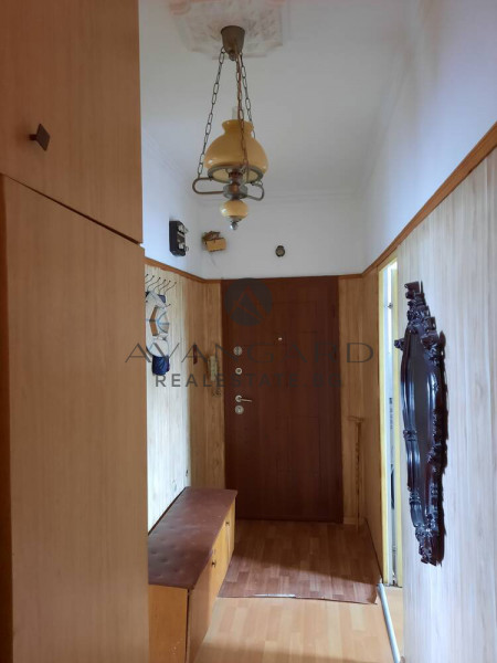 Real square footage! Three separate rooms! Sunrise!