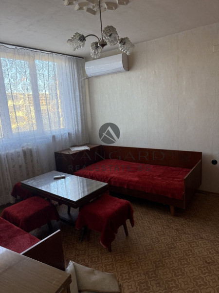 Двустаен с три отделни стаи в Гагарин