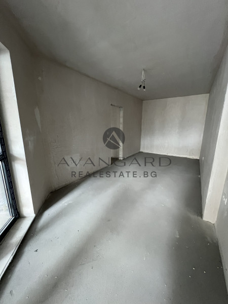 Spacious one -bedroom apartment to Mall Plovdiv