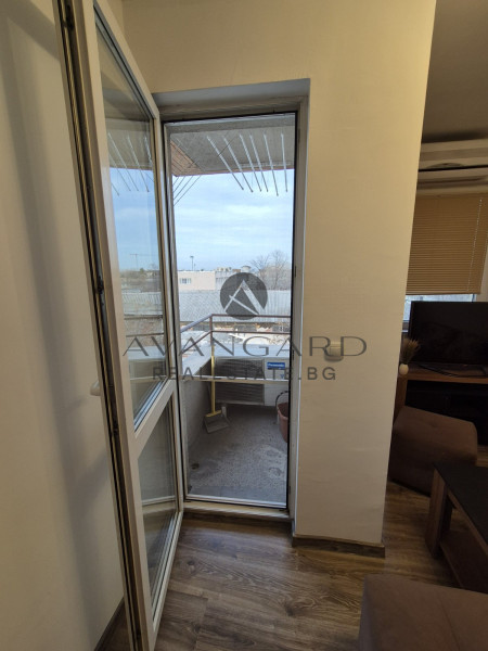 Three -bedroom furnished youth hill