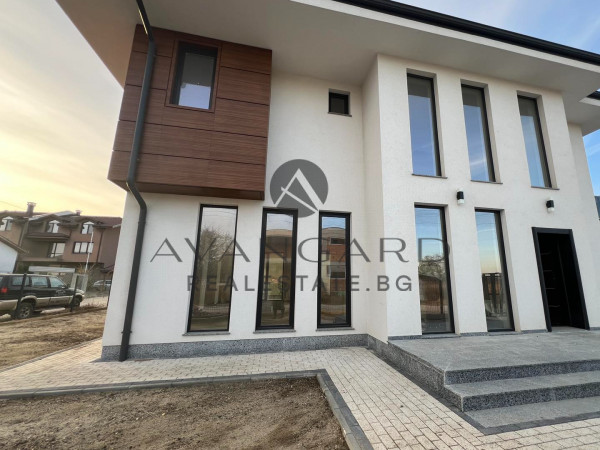 Two -storey house with act 16 / Belomorski