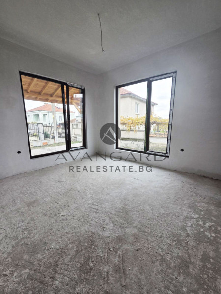 ЕКСКЛУЗИВНО !!! КЪЩА В С. МАНОЛЕ !!! ТРИ СПАЛНИ !!! ДВОР !!!АКТ 16 !!!